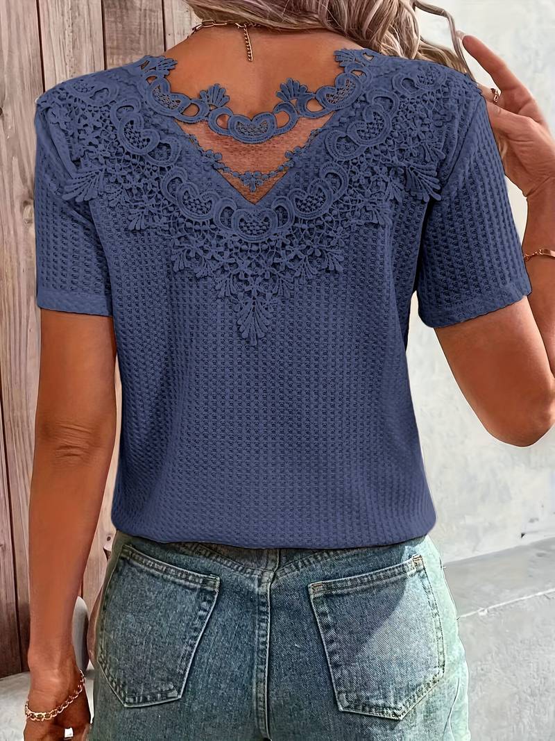 Lilli - T-Shirt aus kontrastierender Spitze mit Rundhalsausschnitt