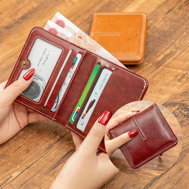 Kompakte Geldbörse aus Leder ⎜ Mini-Portemonnaie mit Ausweisfach und Schutz für Führerschein oder Karten