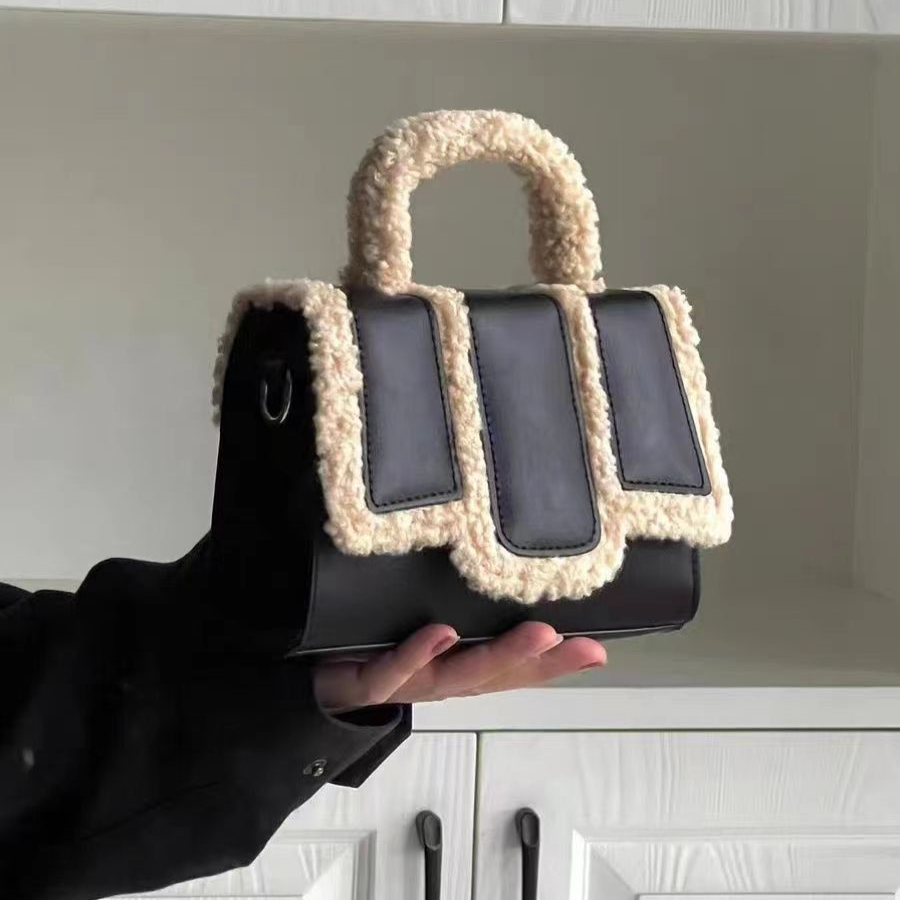 Damen Umhängetasche ⎜ Modische Handtasche mit Lammwolle für Herbst und Winter