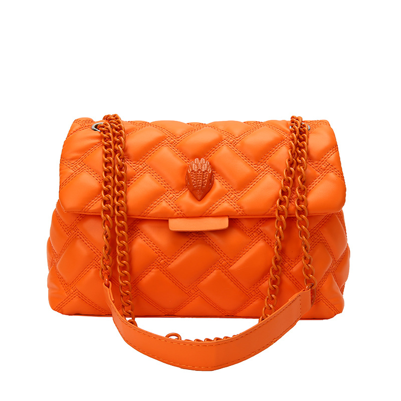 Damen Umhängetasche ⎜ Gestepptes Design mit Kette für Alltag und besondere Anlässe