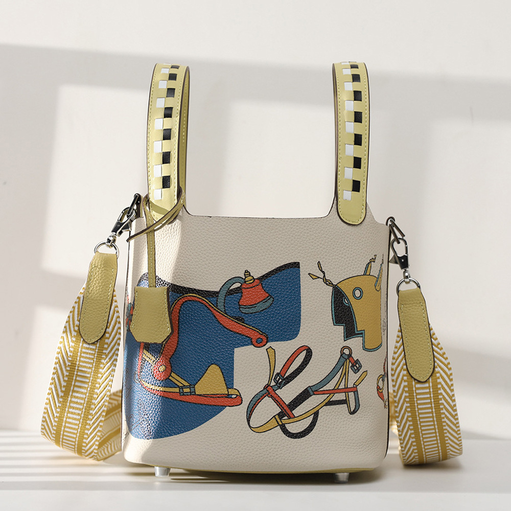 Handtasche mit Kunst-Design ⎜ Rindleder-Tasche mit Verstellbarem Schulterriemen und Stilvollem Muster