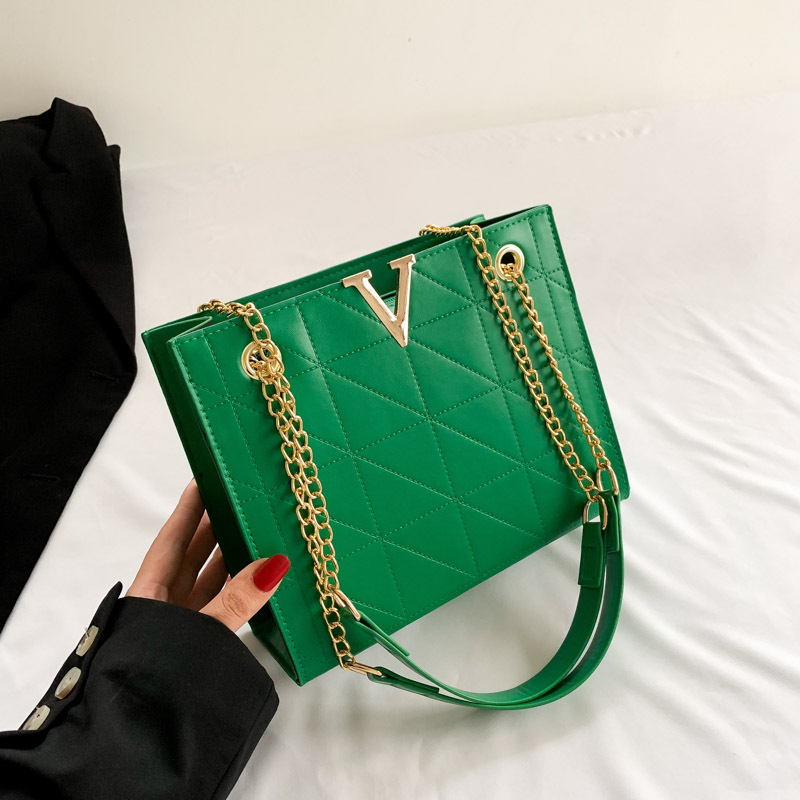 Handtasche für Damen ⎜ Modische Umhängetasche mit Kettenriemen im Retro-Stil für Alltag und Ausgehen