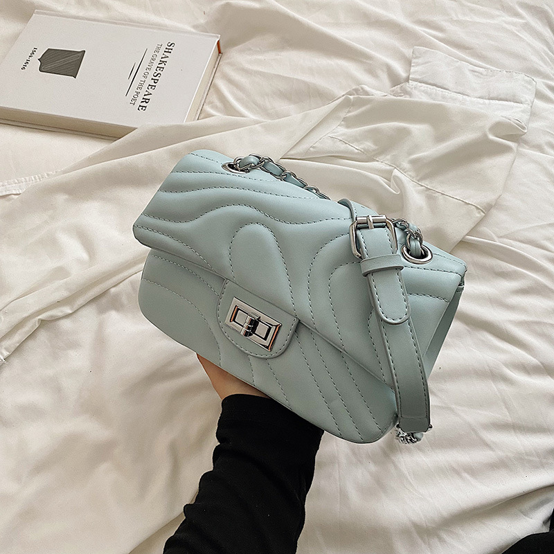 Ketten Crossbody Bag für Damen ⎜ Modische Schultertasche im trendigen Design mit praktischer Tragefunktion