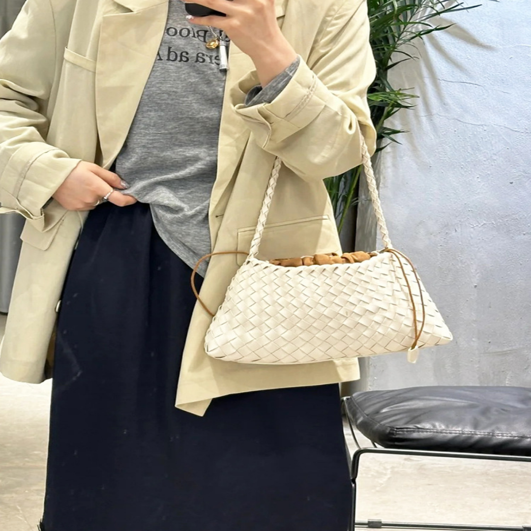 Schultertasche für Damen ⎜ Geflochtene Ledertasche im Beutelstil mit Kordelzug für stilvolle Outfits