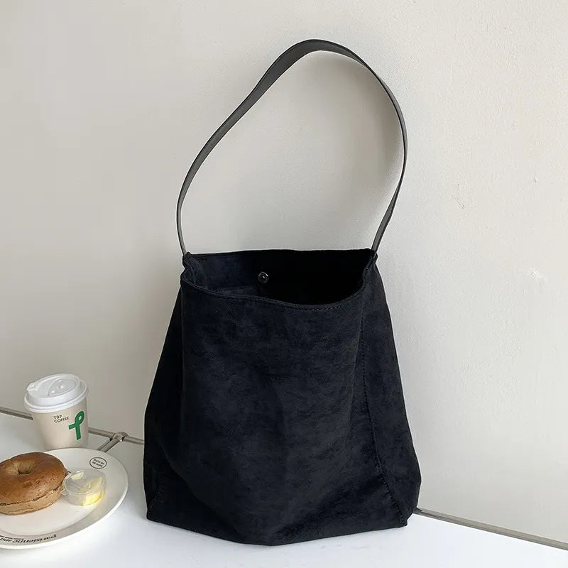 Schultertasche für Damen ⎜ Große Vintage-Tote aus Wildlederoptik mit weichem Griff für Herbst und Winter