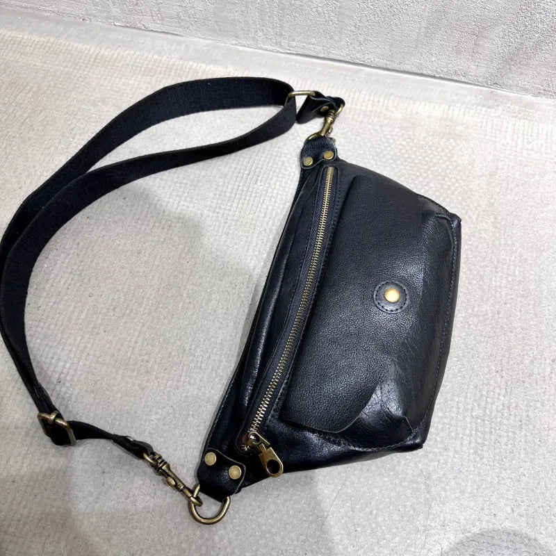 Gürteltasche für Damen ⎜ Edle Ledertasche mit Reißverschlüssen und verstellbarem Gurt für Reisen und Freizeit