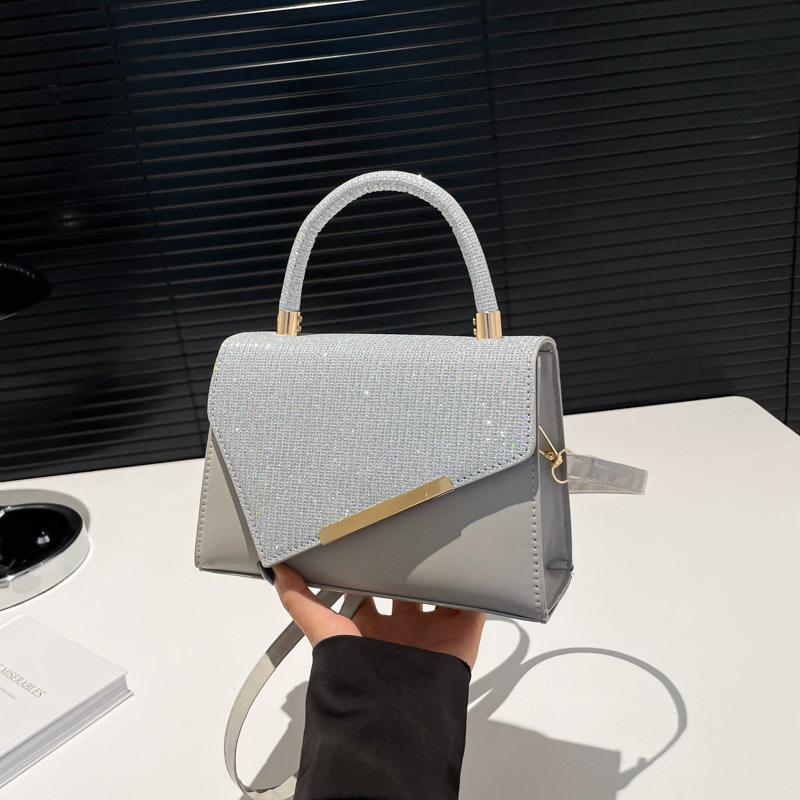 Handtasche für Damen ⎜ Elegantes Design mit funkelnden Strasssteinen und abnehmbarem Schulterriemen