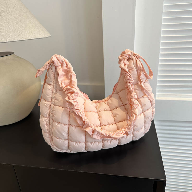 Quilted Schultertasche für Damen ⎜ Modische Henkeltasche mit verstellbarem Tragegurt und raffiniertem Design