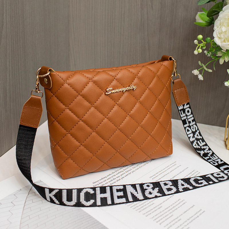 Damen Umhängetasche ⎜ Kleine Schultertasche mit Steppmuster und Verstellbarem Tragegurt