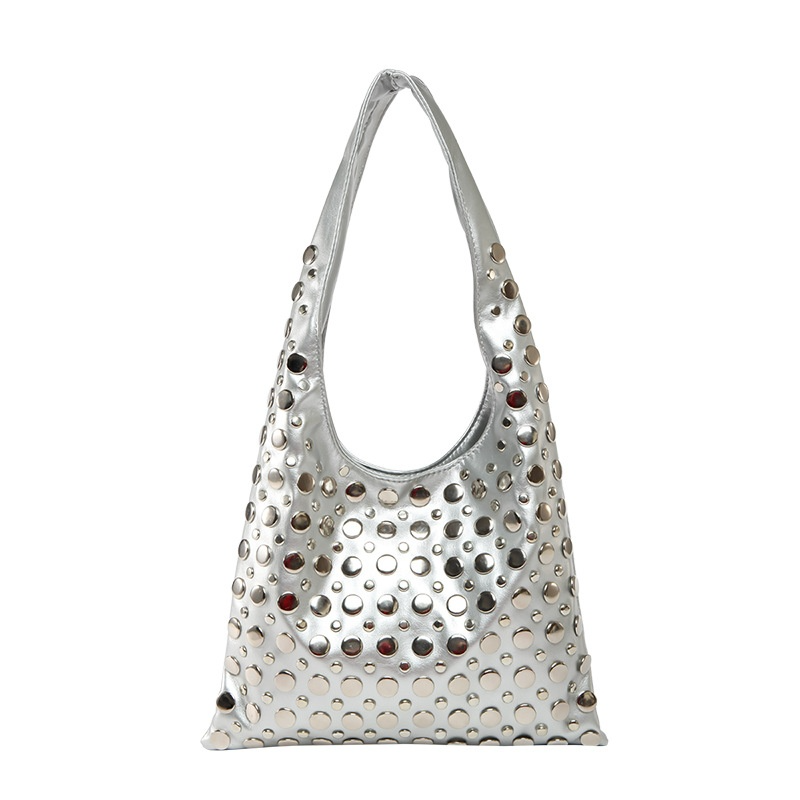 Schultertasche mit Nieten ⎜ Trendige Handtasche im Polka-Dot-Design für einen auffälligen Look