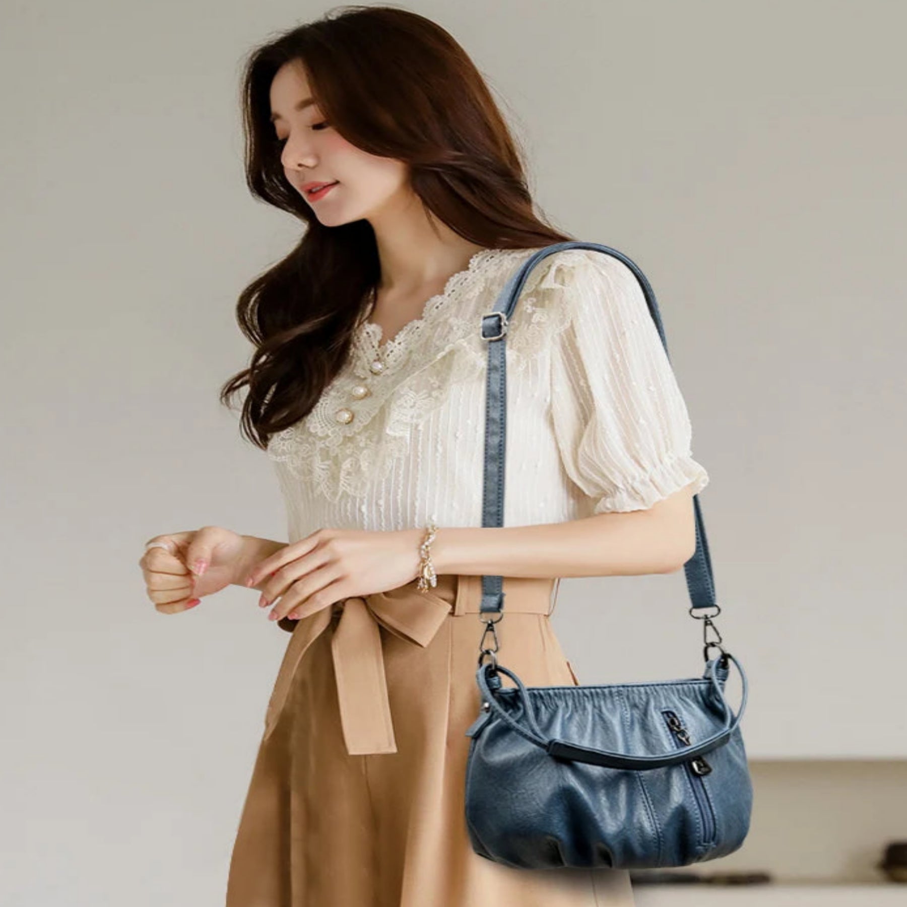 Handtasche für Damen ⎜ Modisches Faltendesign mit Schulterriemen für Alltag und Freizeit