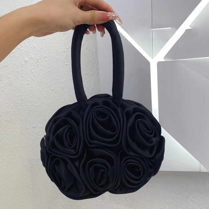 Handtasche im Blumen-Design ⎜ Elegante, Handgefertigte Tasche mit Stilvollen Rosenapplikationen