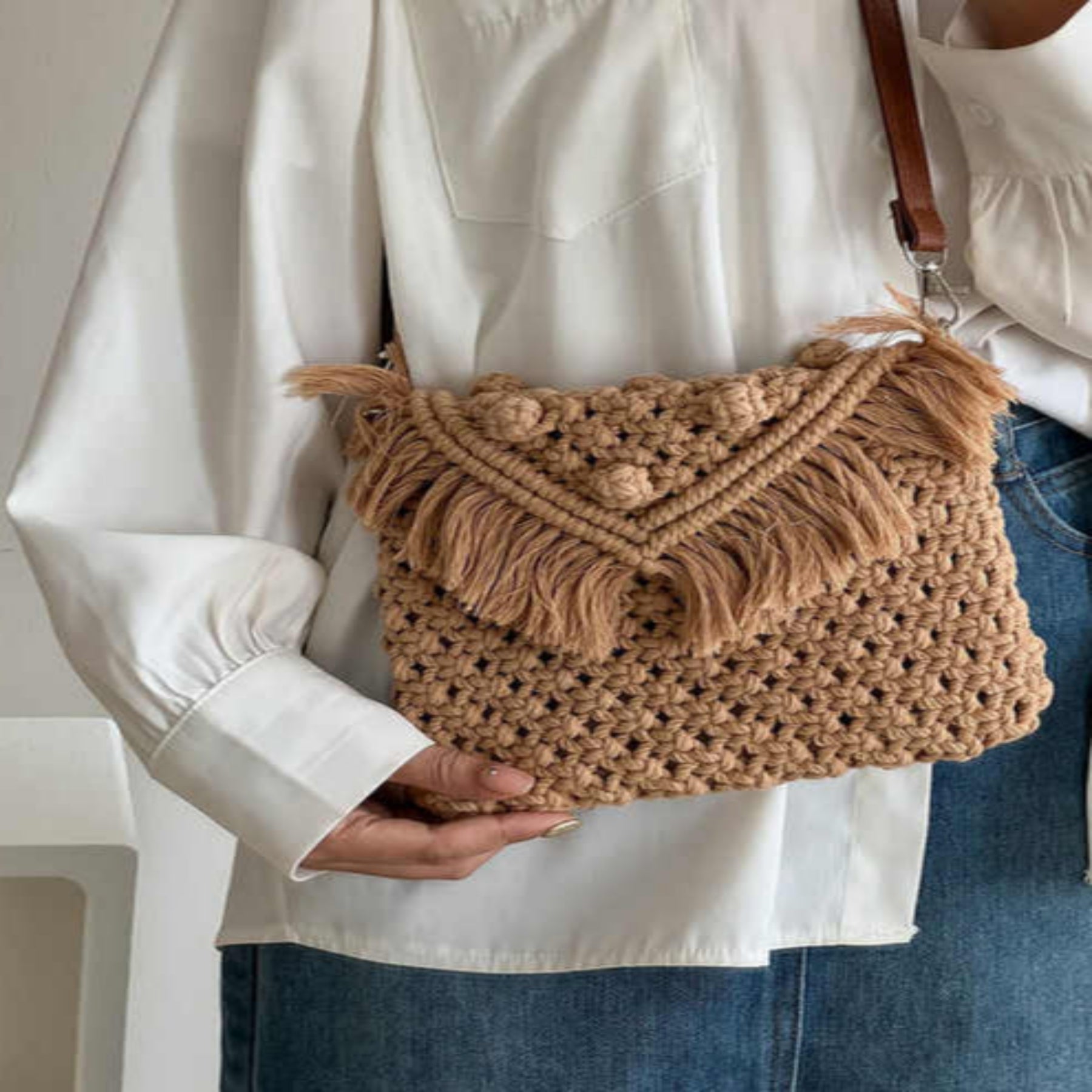 Woven Umhängetasche für Damen ⎜ Handgefertigte Baumwolltasche mit Fransen-Design und verstellbarem Träger