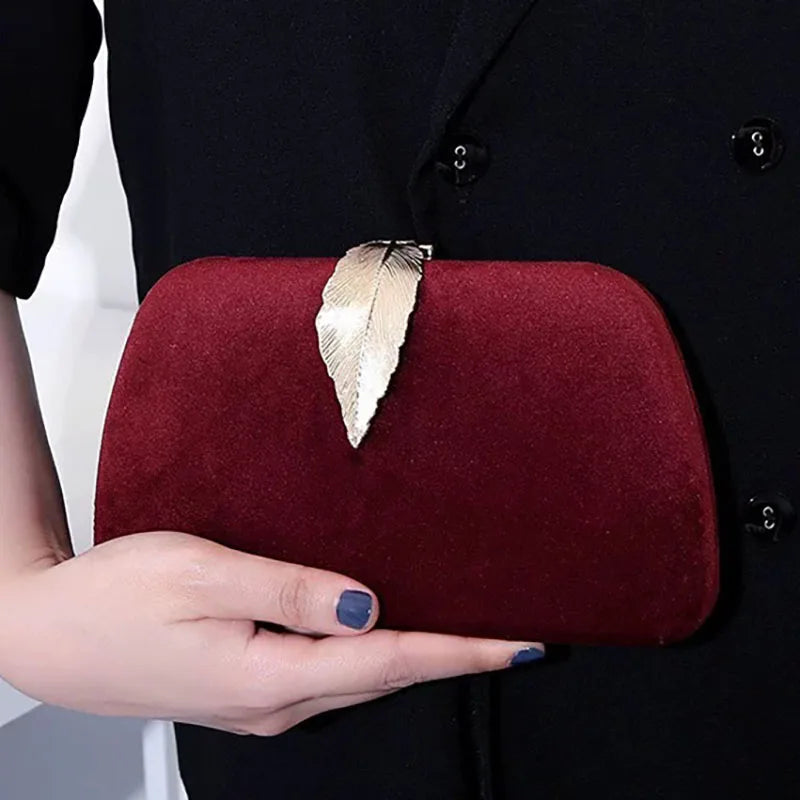 Abendtasche für Damen ⎜ Elegante Clutch mit Blattverschluss für festliche Outfits