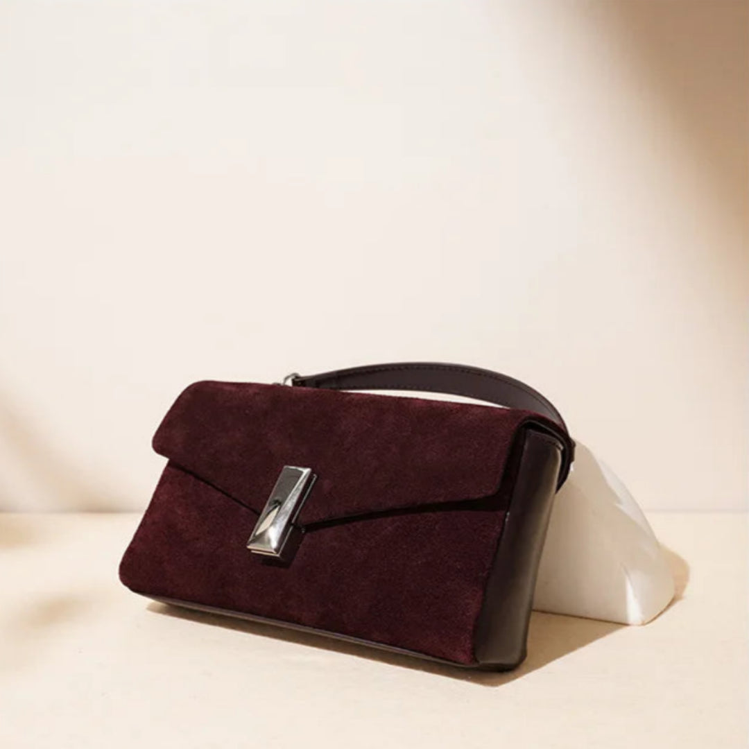 Abendtasche für Damen ⎜ Elegante Umhängetasche aus Wildleder mit Kettenriemen und stilvollem Verschluss