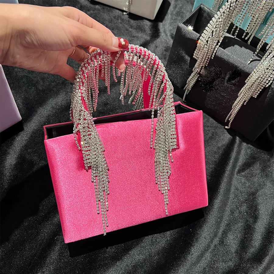 Handtasche für Damen ⎜ Glänzende Abendtasche mit Strassfransen und fester Form für festliche Anlässe