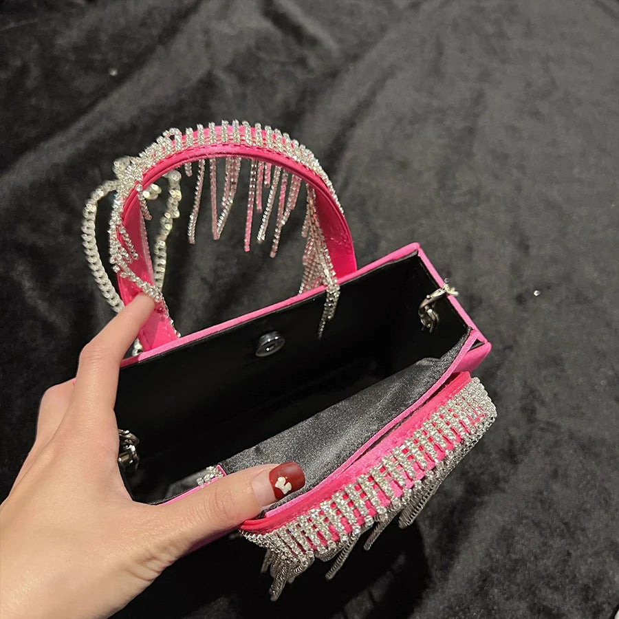 Handtasche für Damen ⎜ Glänzende Abendtasche mit Strassfransen und fester Form für festliche Anlässe