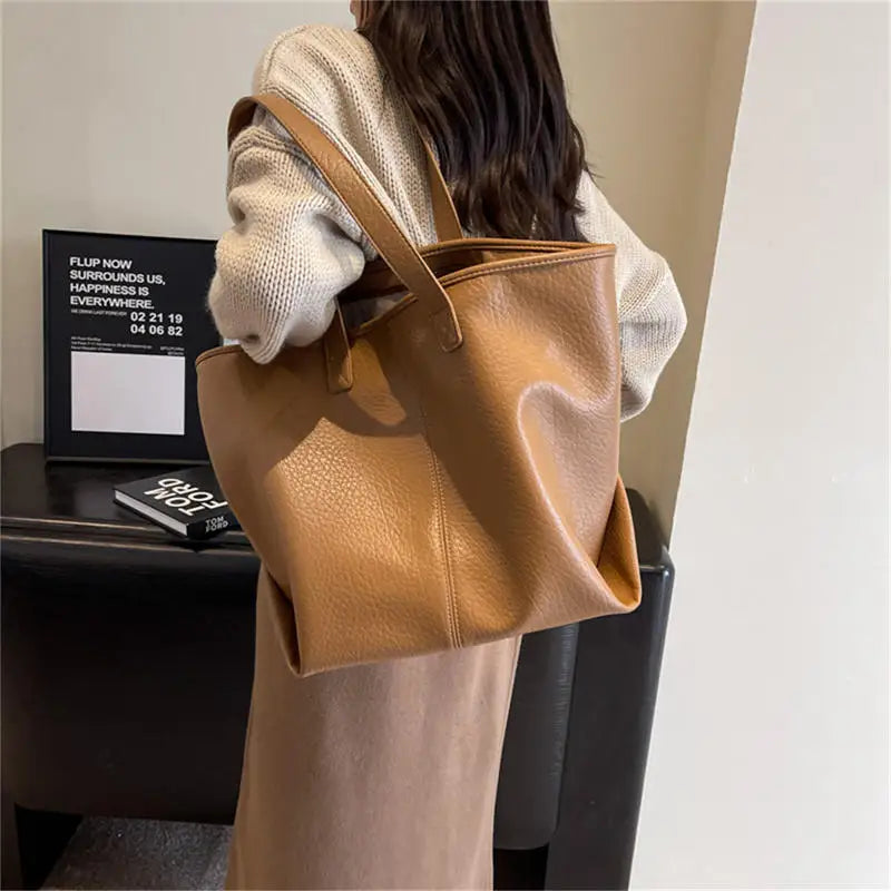 Retro Tragetasche für Damen ⎜ Hochwertiges Lederdesign mit geräumigem Innenraum und praktischem Tragegriff
