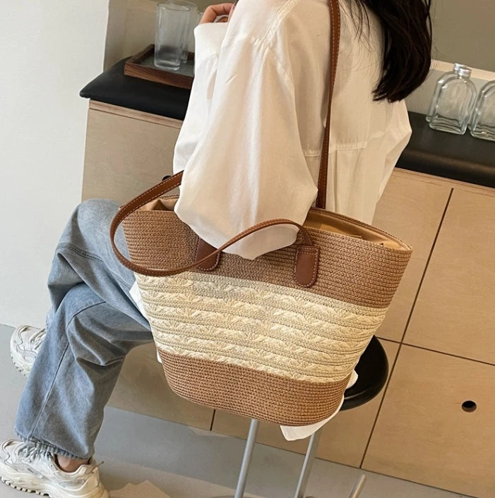 Strandtasche für Damen aus Stroh ⎜ Leichte Sommertasche im Boho-Stil für Alltag, Shopping und Urlaub