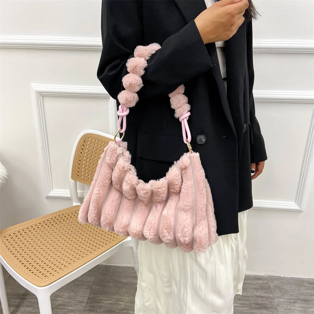 Plüsch Schultertasche für Damen ⎜ Weiche Unterarmtasche mit Komfortablem Griff und Großem Stauraum