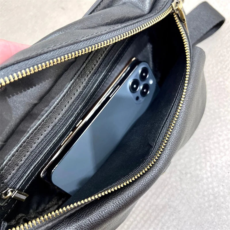 Gürteltasche für Damen ⎜ Edle Ledertasche mit Reißverschlüssen und verstellbarem Gurt für Reisen und Freizeit