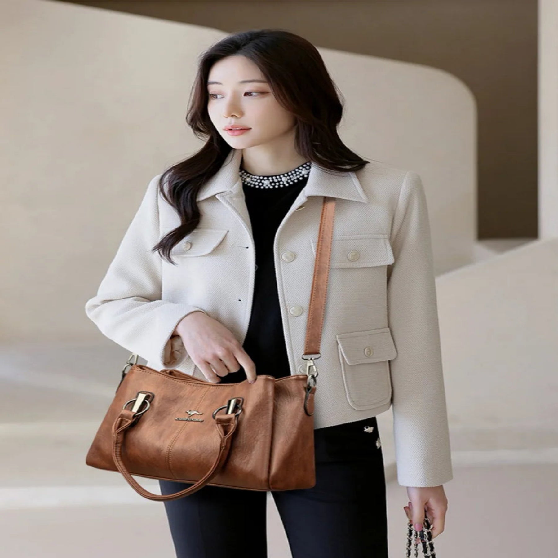 Handtasche für Damen ⎜ Geräumiges Design mit Tragegriff und Schulterriemen