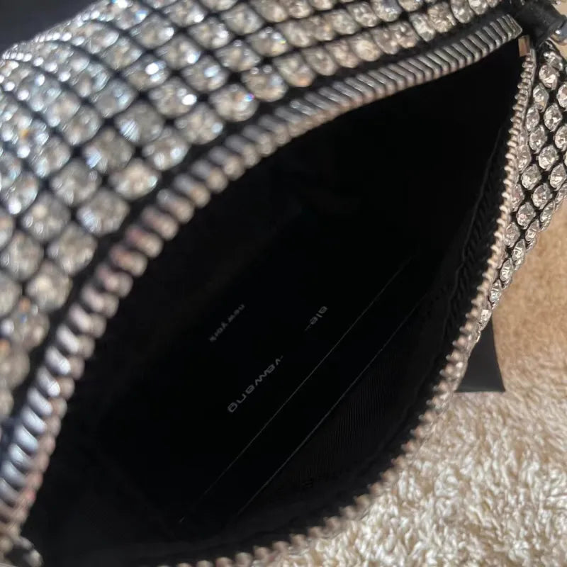 Abendtasche für Damen ⎜ Glänzende Mini-Bag mit Strassbesatz und fester Form für elegante Auftritte und Events