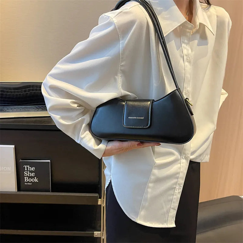 Schultertasche für Damen ⎜ Elegante Baguette-Bag im schlichten Design für Alltag und Freizeit