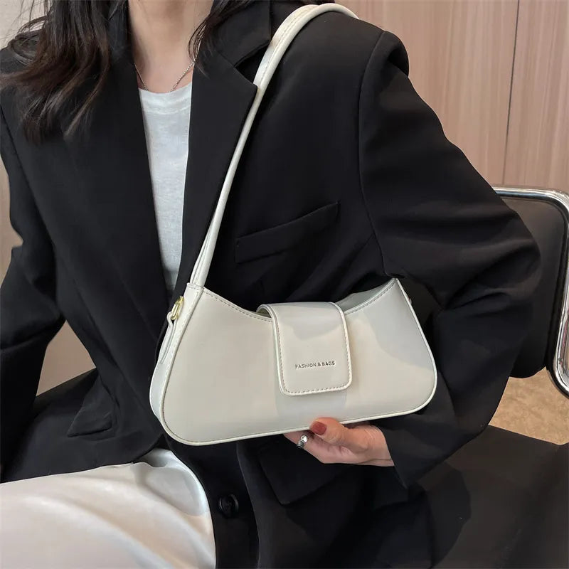 Schultertasche für Damen ⎜ Elegante Baguette-Bag im schlichten Design für Alltag und Freizeit