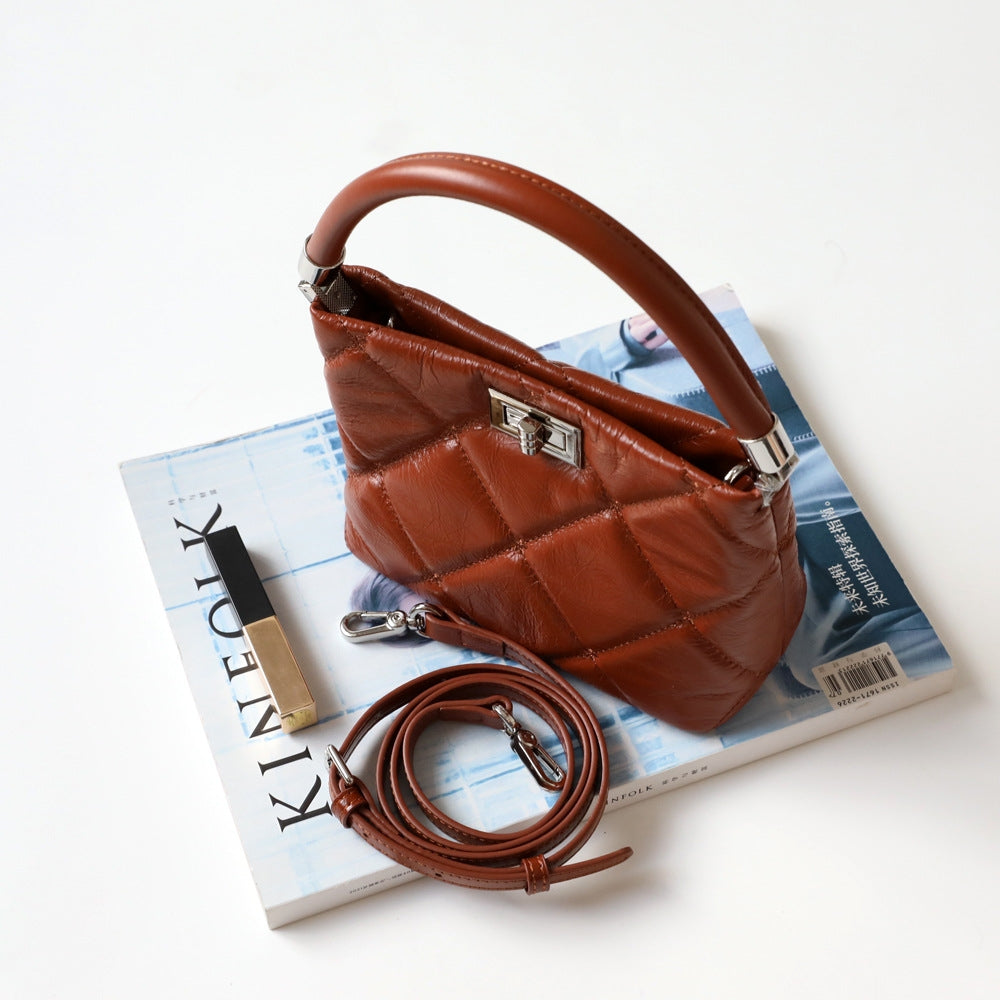 Handtasche im Diamant-Design ⎜ Edle Leder-Tasche mit Modernem Look und Praktischem Tragegriff